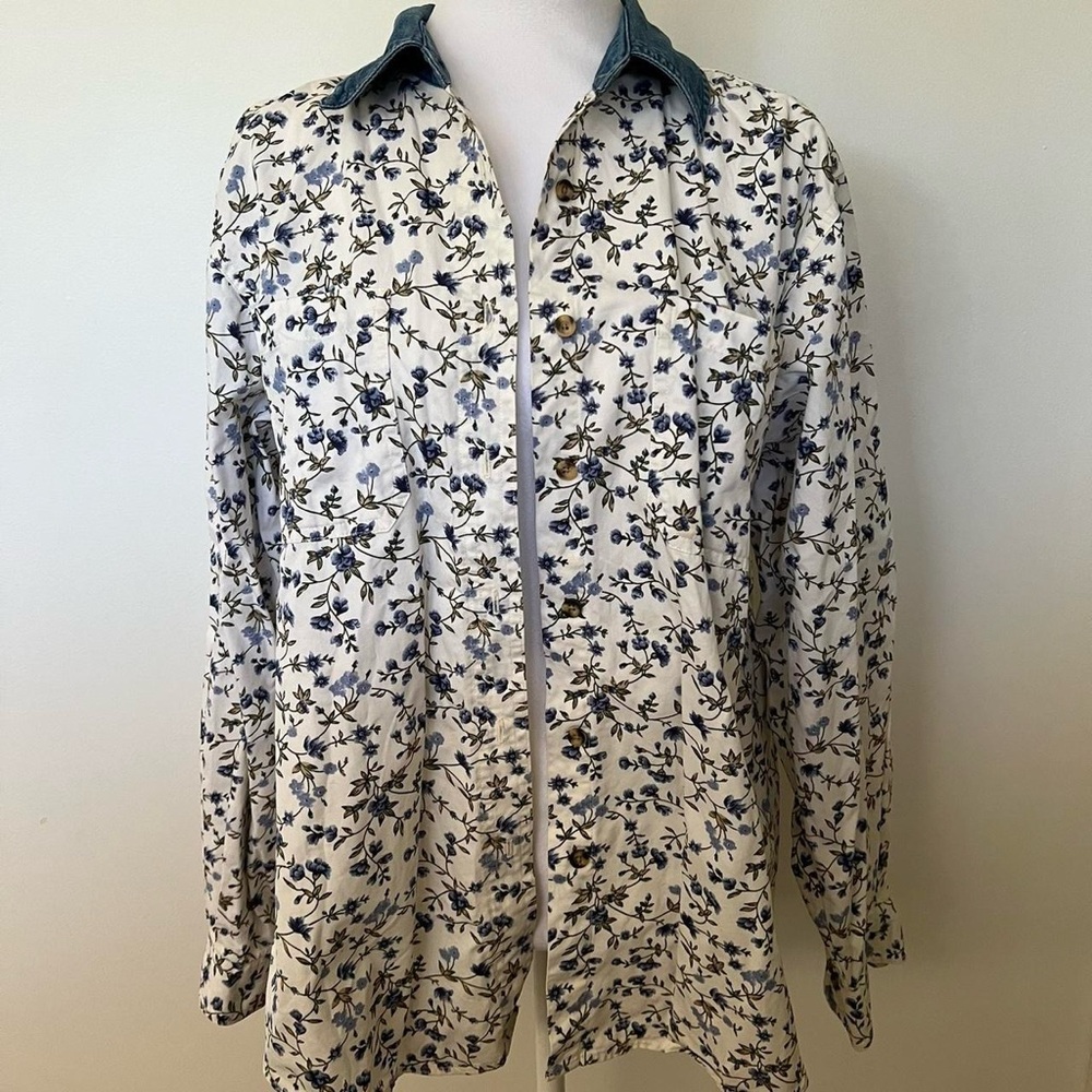 Cabin Creek floral button-up